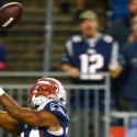 Vereen’s two TDs give Patriots narrow halftime lead